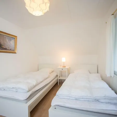 בית נופש Snowwhites House *